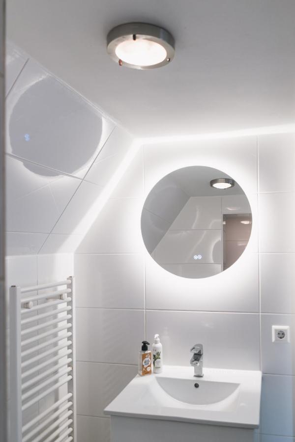 Tiny Attic On The Herengracht, Private Room Amsterdam Exterior foto