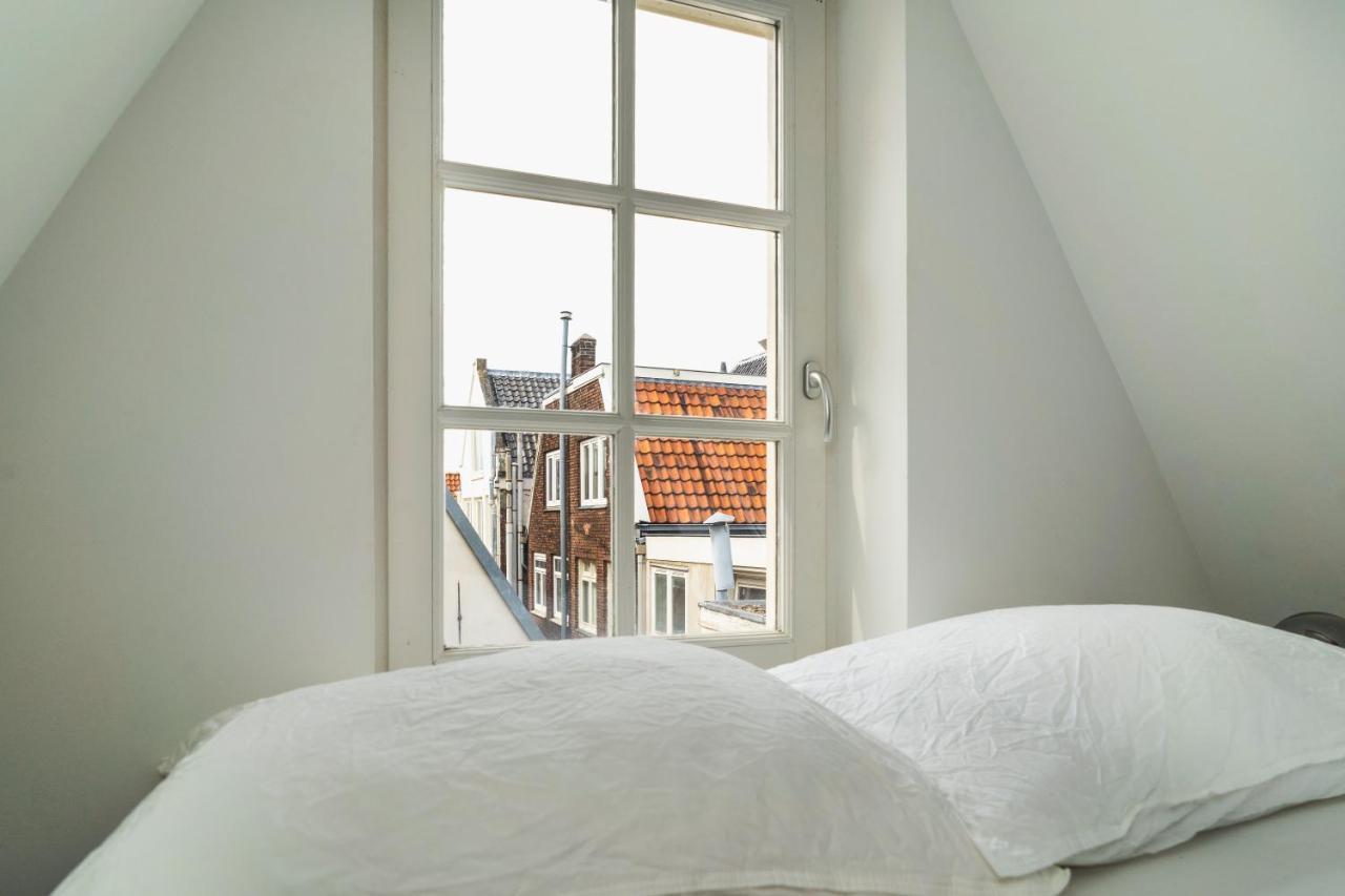 Tiny Attic On The Herengracht, Private Room Amsterdam Exterior foto